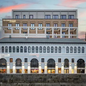 Moxy Hotel