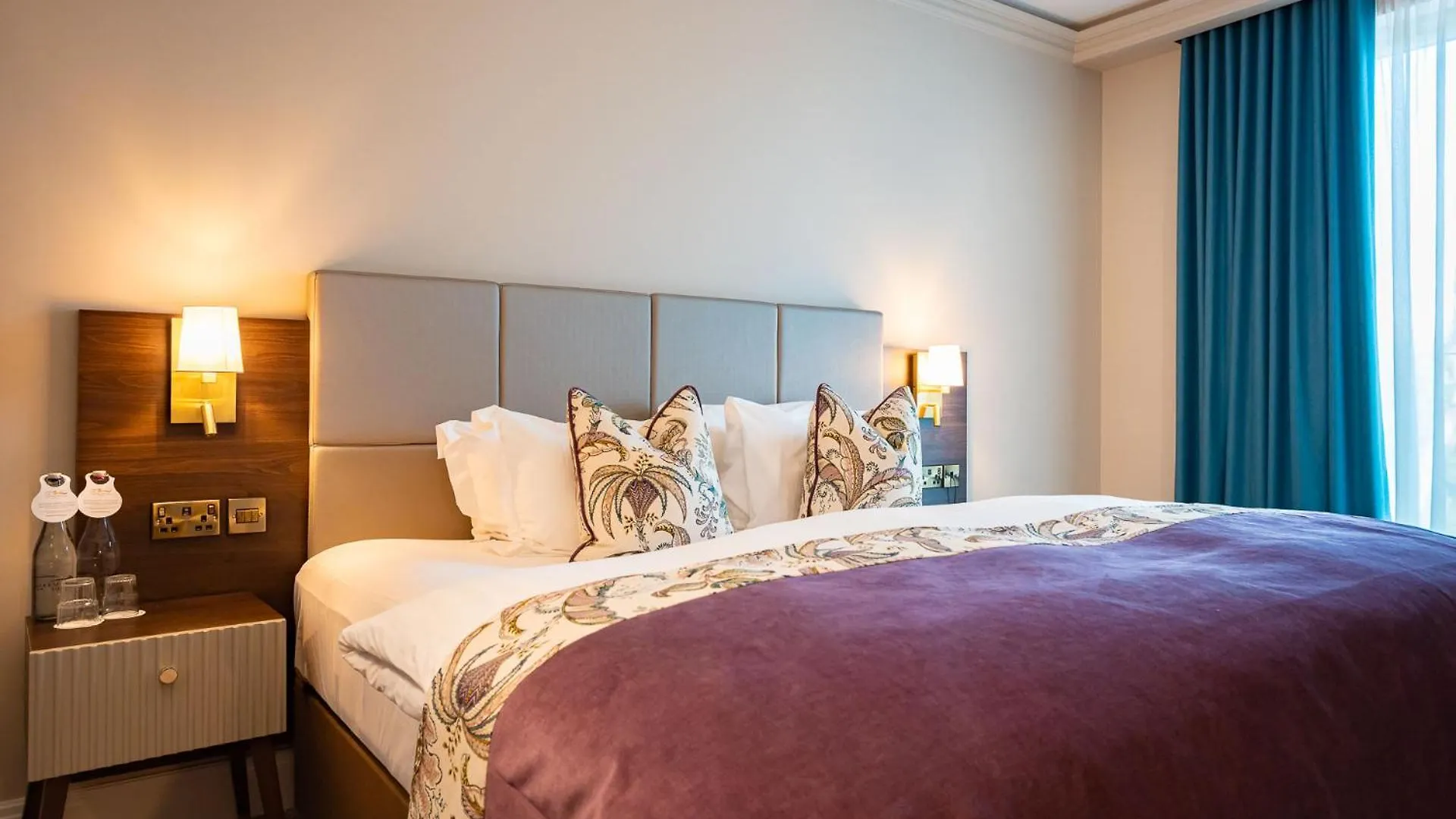 Cork'S Vienna Woods Hotel & Villas Cork