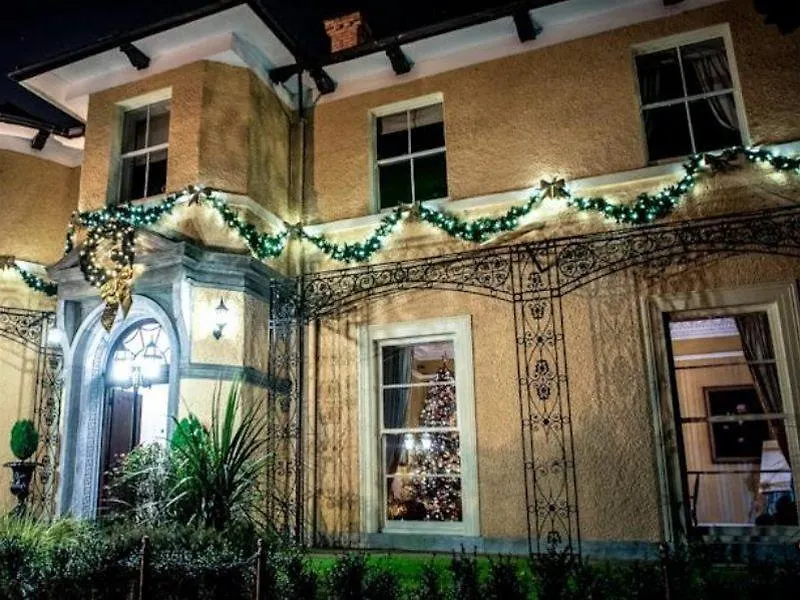 Cork'S Vienna Woods Hotel & Villas Ирландия