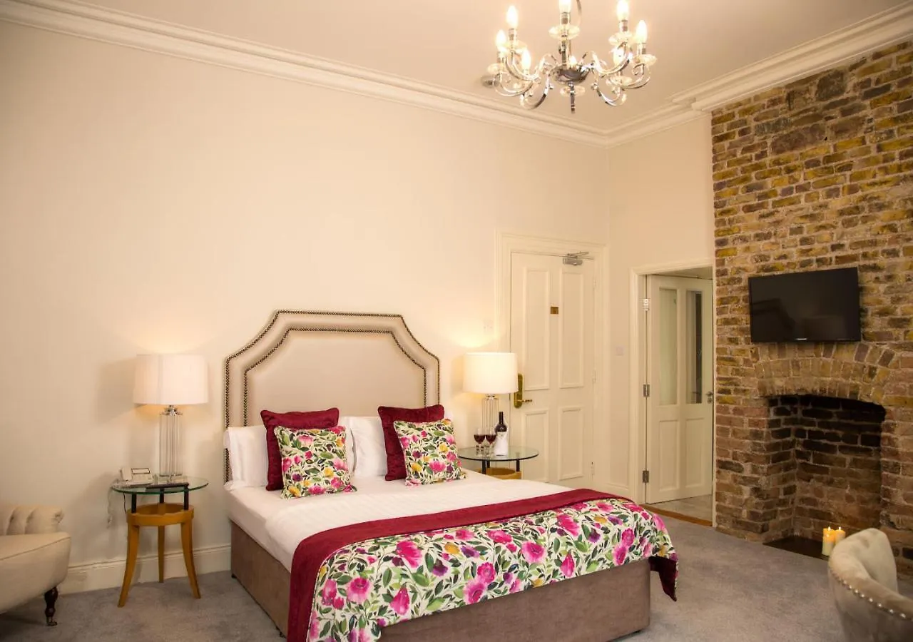 Cork'S Vienna Woods Hotel & Villas