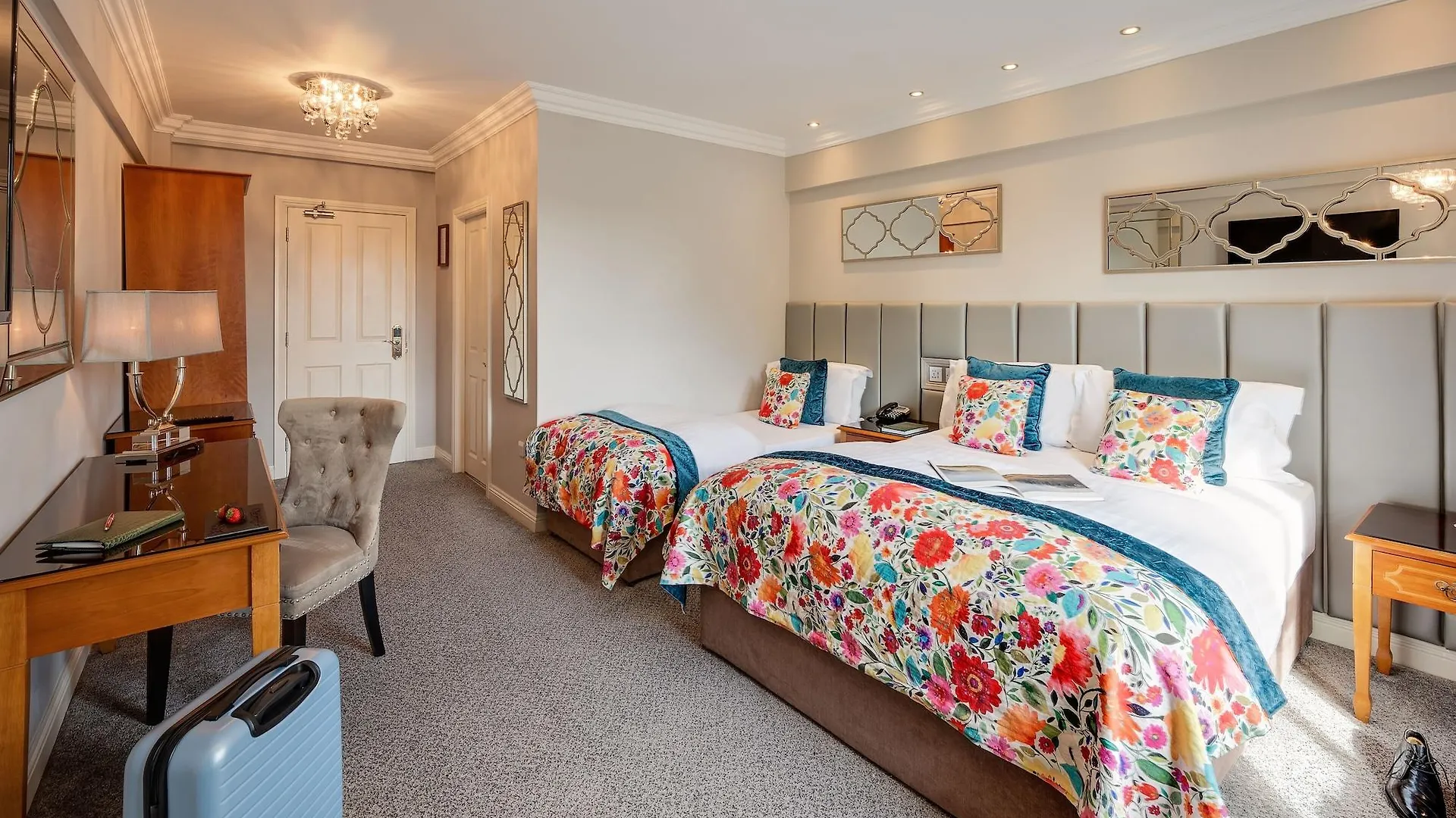 Cork'S Vienna Woods Hotel & Villas