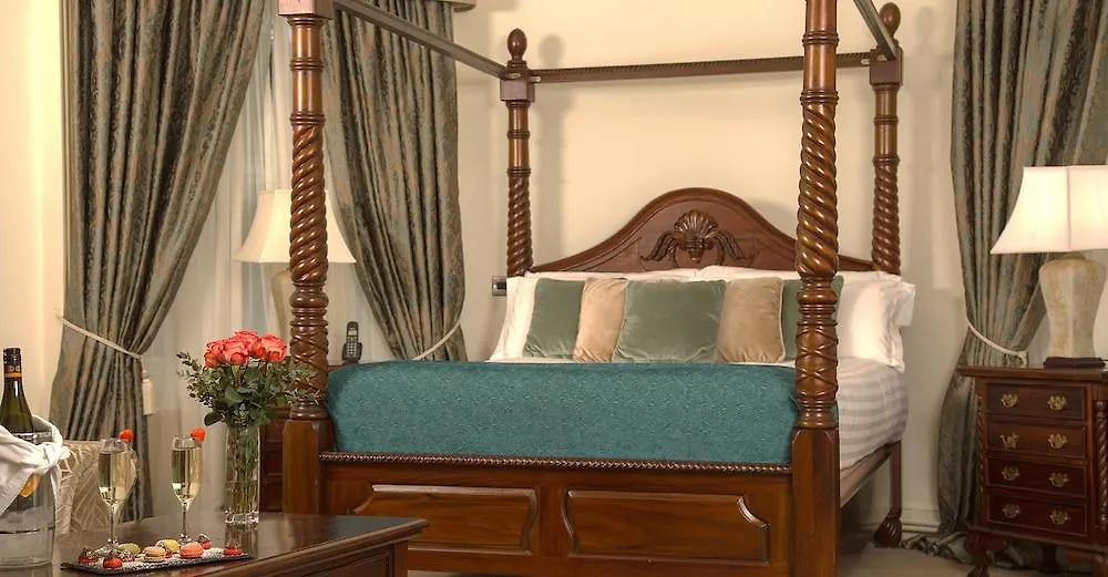 Cork'S Vienna Woods Hotel & Villas