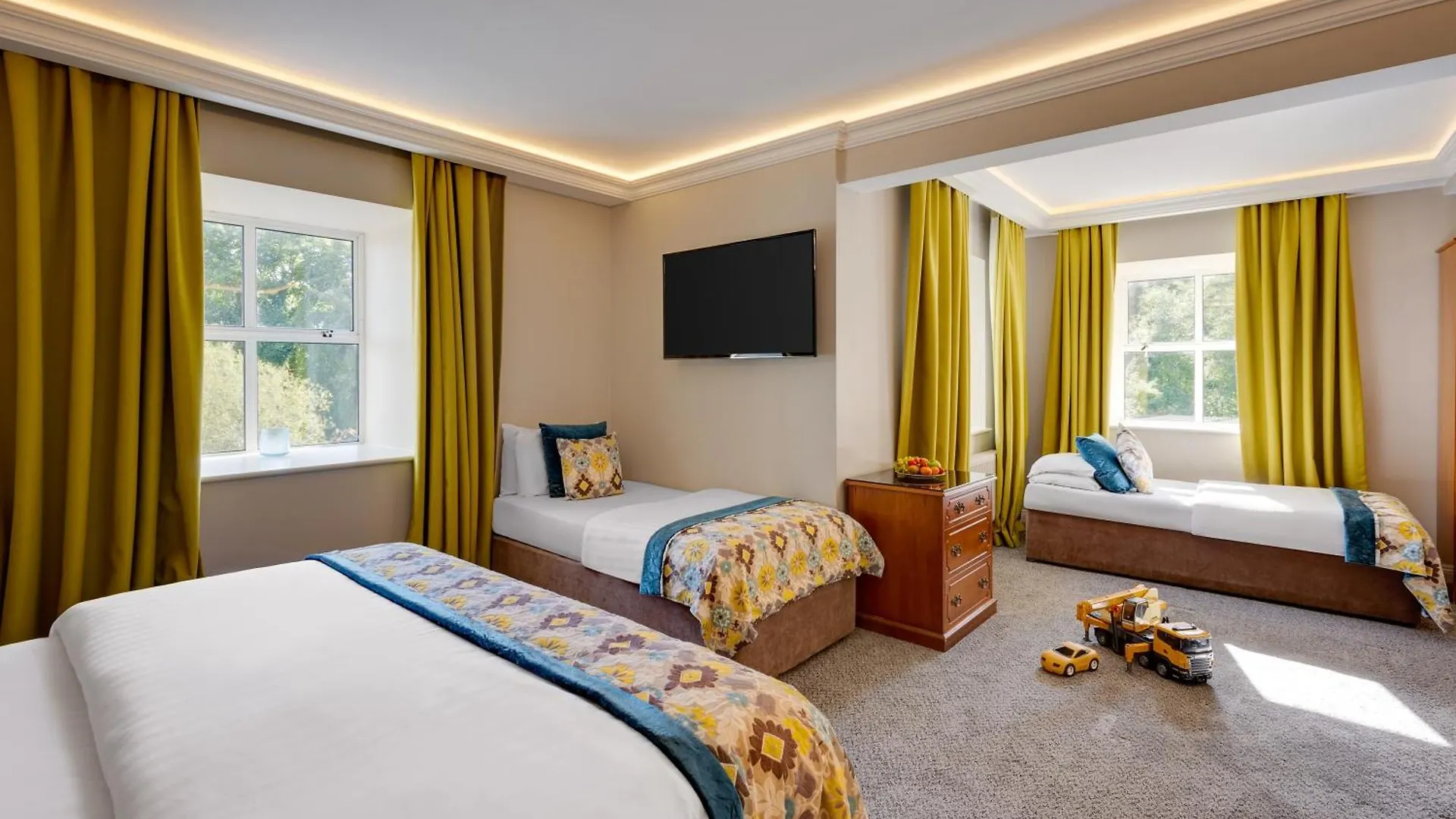 Cork'S Vienna Woods Hotel & Villas  Cork